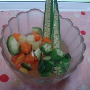 夏野菜のひんやり冷たい冷製ジュレ